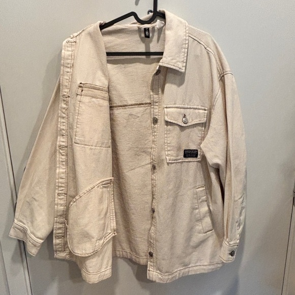 H&M Beige Button-Up jacket - Picture 3 of 4